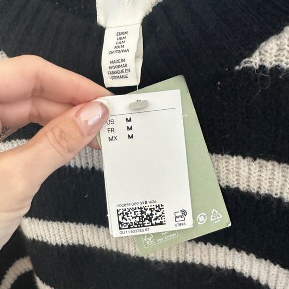 BNWT H&M Striped Oversized Sweater Medium - Picture 5 of 5